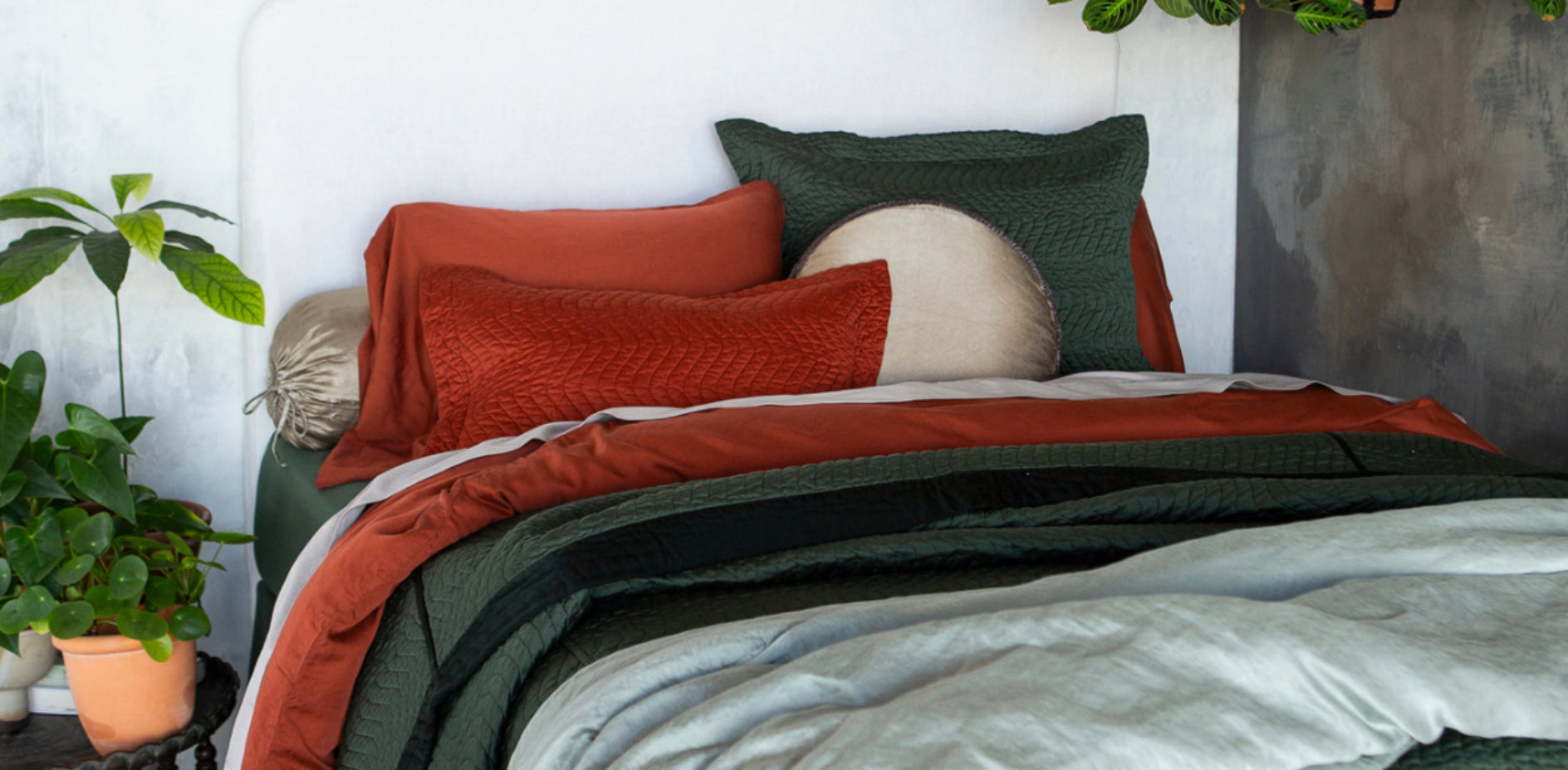 Bella Notte Linens Hero