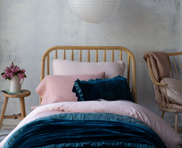 Bella Notte Linens Hero