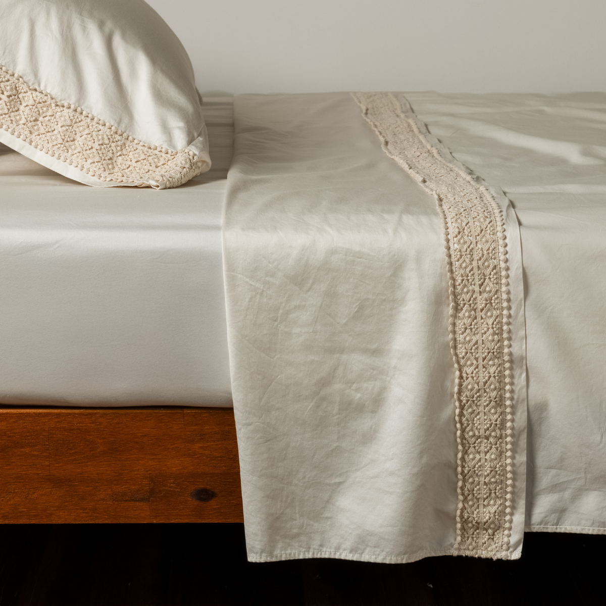 Bria Flat Sheet | Natural