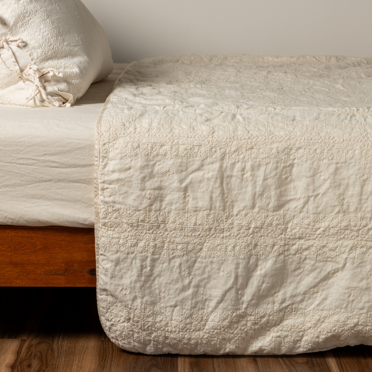 Ines Bedspread | Natural