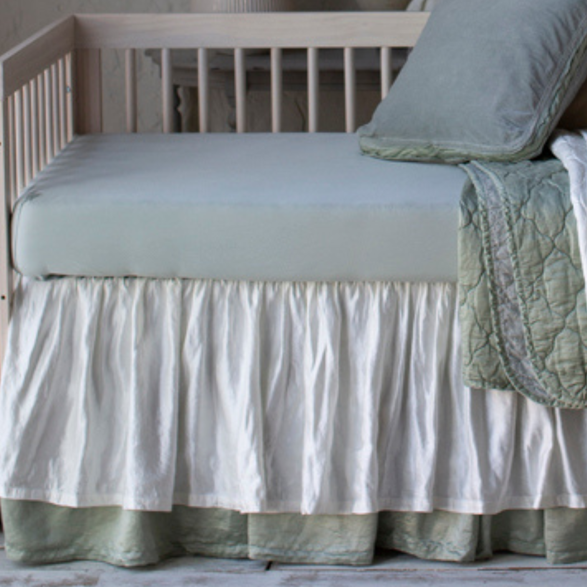 Marshalls top crib bedding