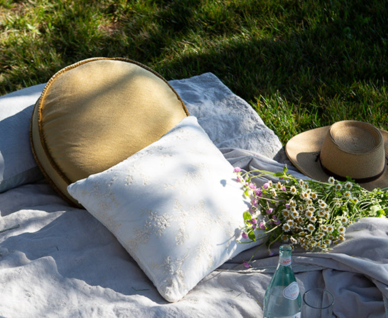 Bella Notte Linens Hero