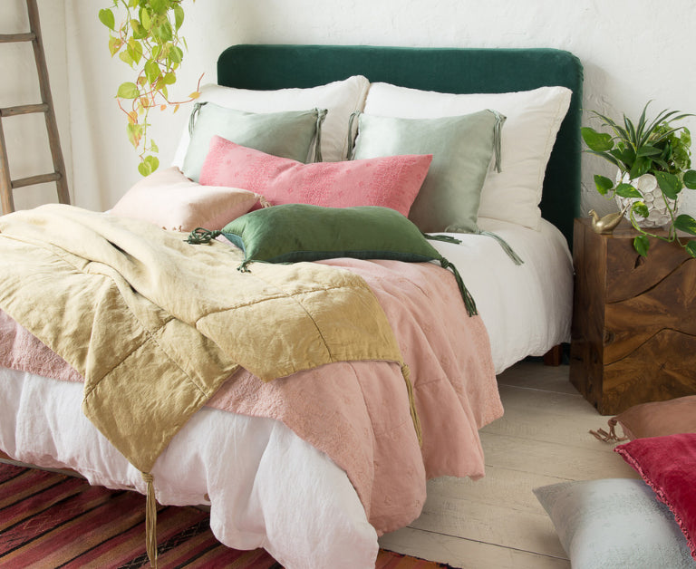 Bella Notte Linens Hero