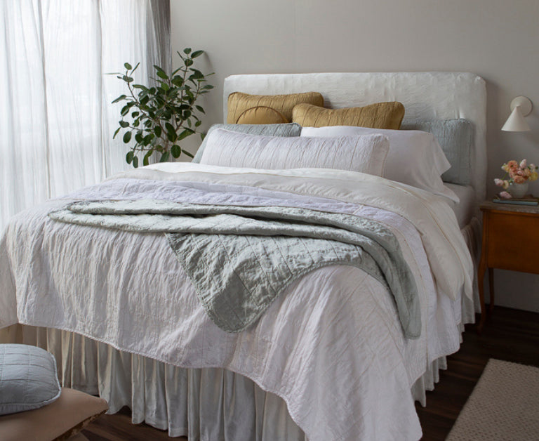 Bella Notte Linens Hero