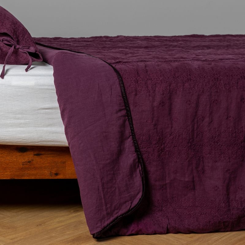 Ines Bedspread - White - King