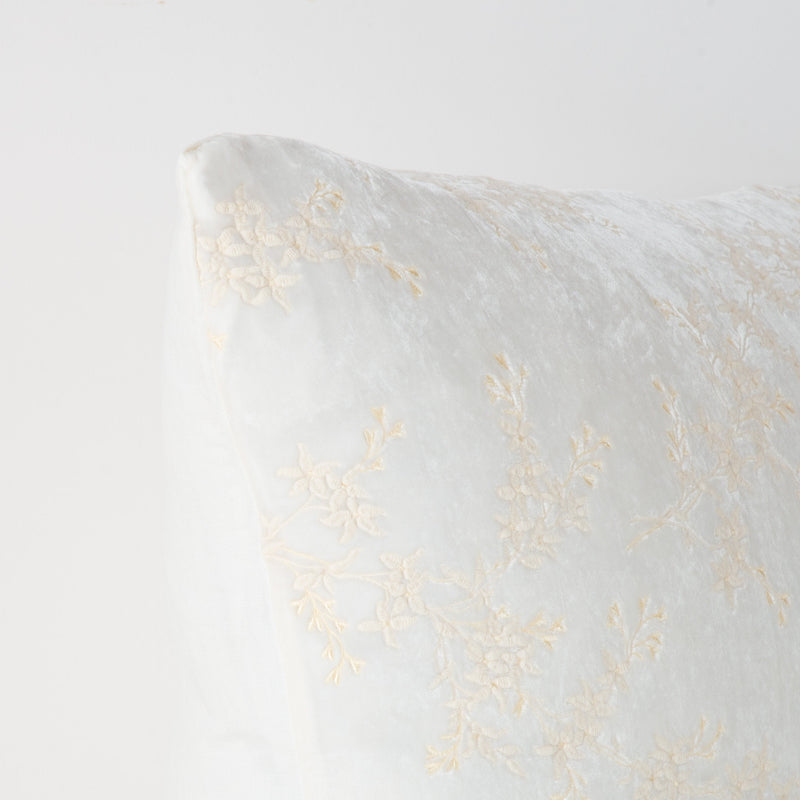 Lynette Sham | Winter White | Corner detail close-up, highlighting two-tone embroidery and linen back.